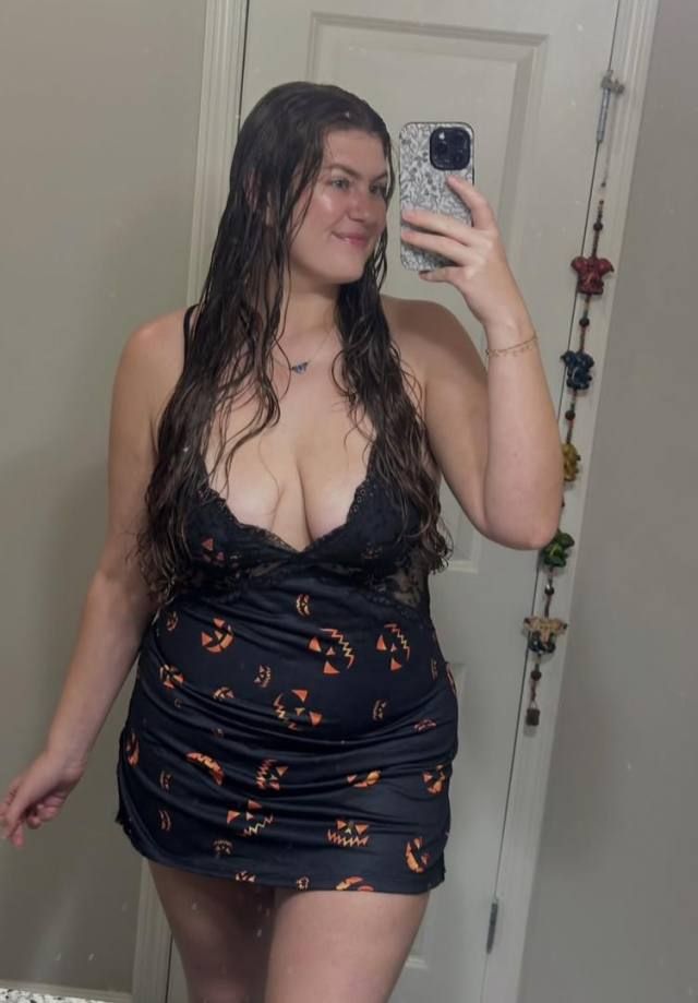 I AM AVAILABLE FOR FUN 24/7😍💦 - Image 3